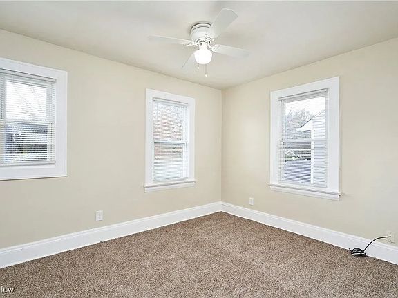 4th image of 965 Whitby Rd