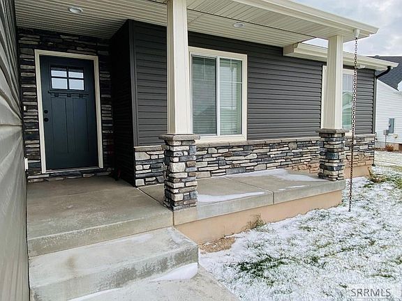 3rd image of 4340 E Bobbin Brooke Ln