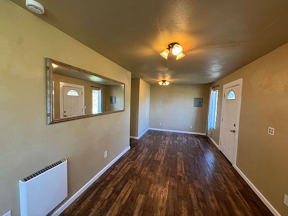 5th image of 1571 Vista Grande Ln Unit B