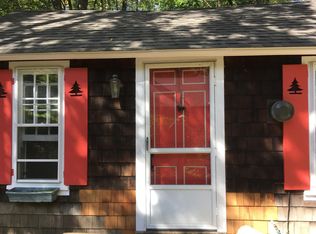 10 Mohawk Lake Rd, Stockbridge, MA 01262