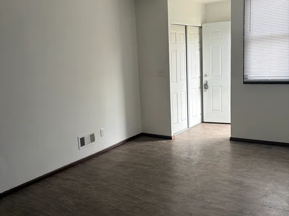 8884 N 95th St, Milwaukee, WI 53224