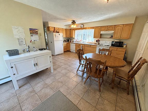 5th image of 49 Hemlock Street