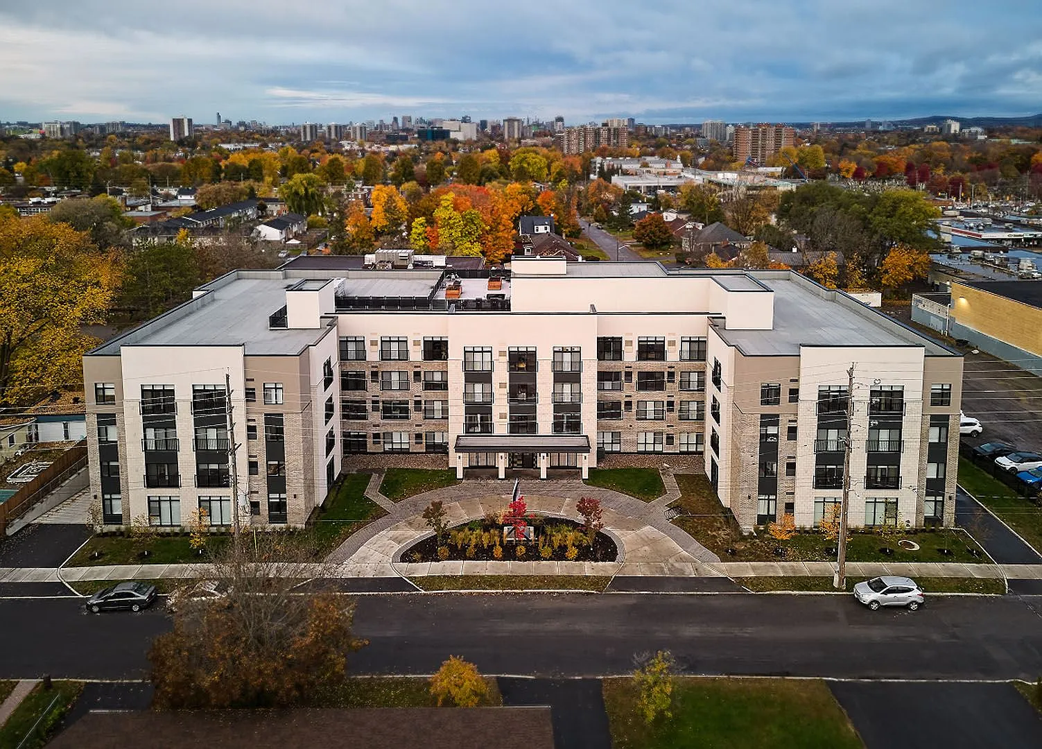 Center Park Apartments by Brigil — Photo 3