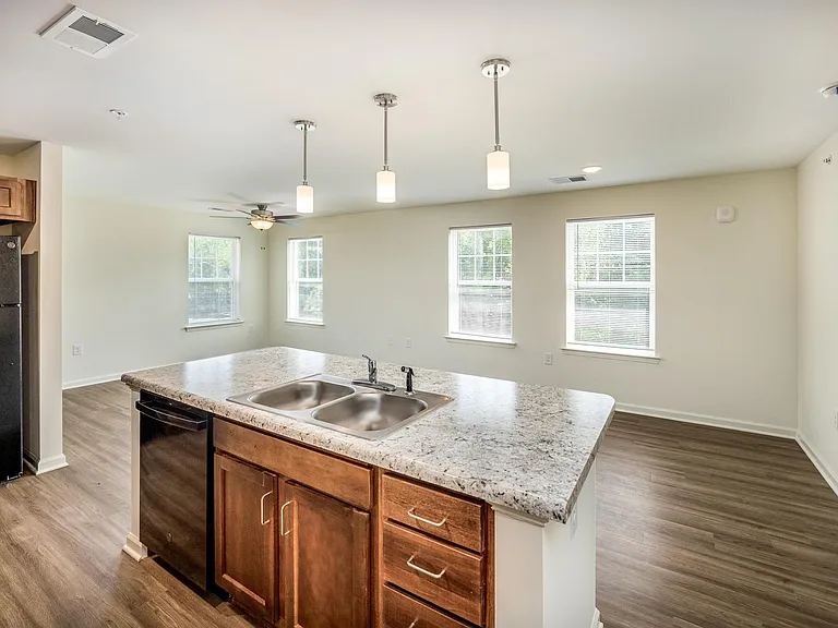 The Residence at Northgate — Photo 6