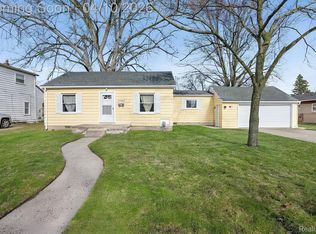 27352 Townley St, Madison Heights, MI
