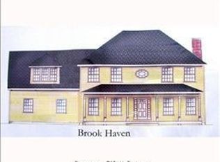 35 Whispering Woods Rd, East Hampton, CT 06424