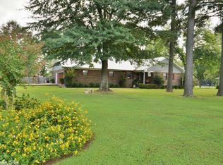 109 Middle St, Morrilton, AR 72110