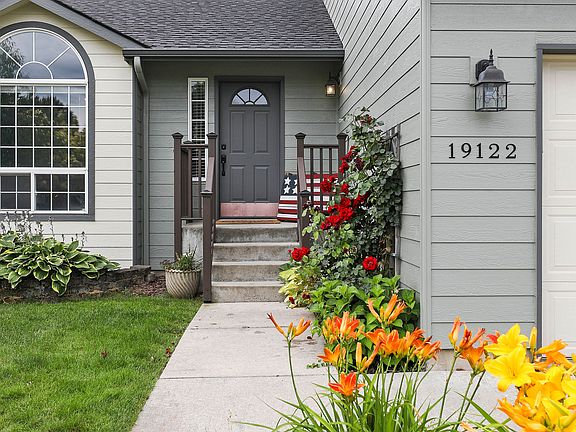 2nd image of 19122 E Indiana Ave