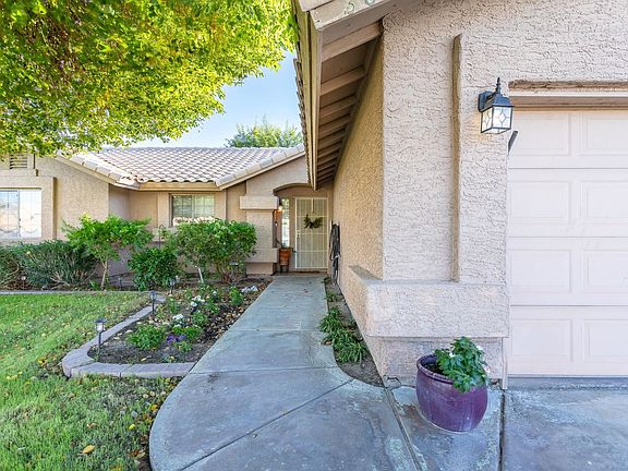 3rd image of 3865 W 20th Ln