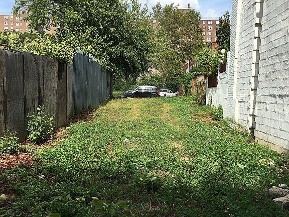 2nd image of 19 Wolcott St