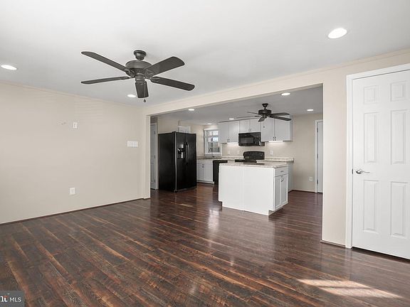 5th image of 92 McCarty Rd