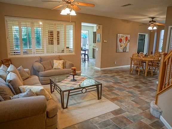 4th image of 23307 Sunnyvale Ct