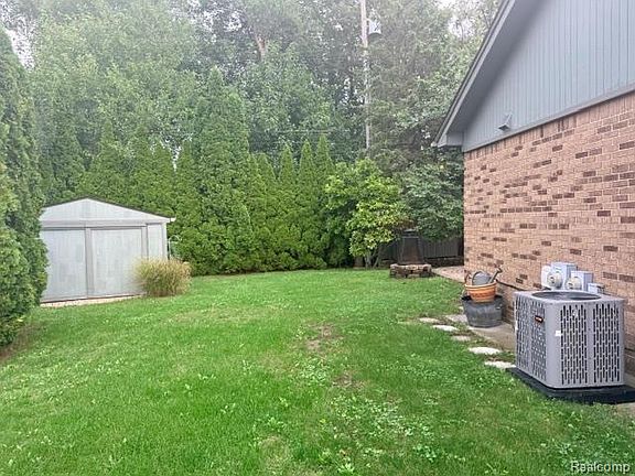 4th image of 4832 Colony Ct