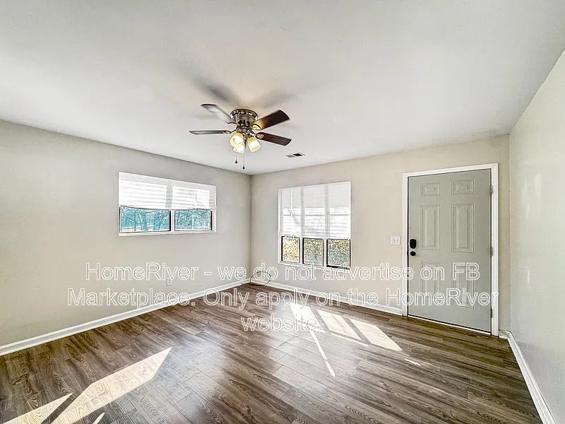 3 bed, 2.0 bath, 1171 sqft, $1,200 — Photo 4