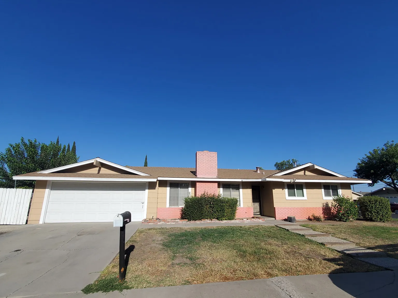 3 bed, 1266 sqft, $2,500 — Photo 1