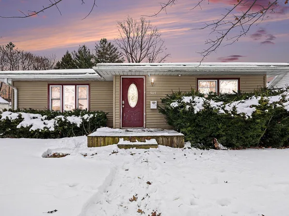 505 N 4th St, Sturgis, MI 49091