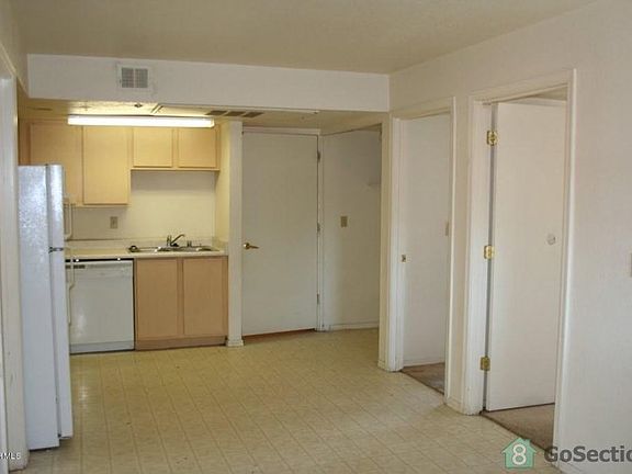 4th image of 16040 N 27th St APT 111