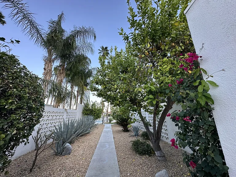 1820 Sandcliff Rd — Photo 11