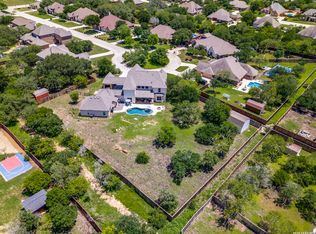192 Sunrise Hill, Castroville, TX 78009