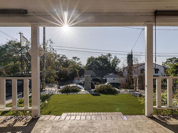 2nd image of 10634 Fitzroy Ave