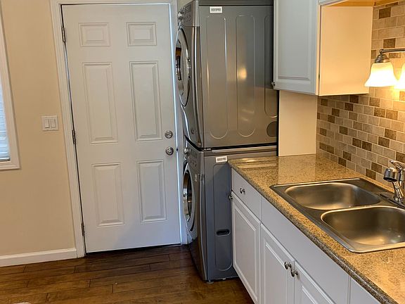 4th image of 655 1st Pl APT B