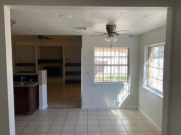 4th image of 232 Vista Bonita St