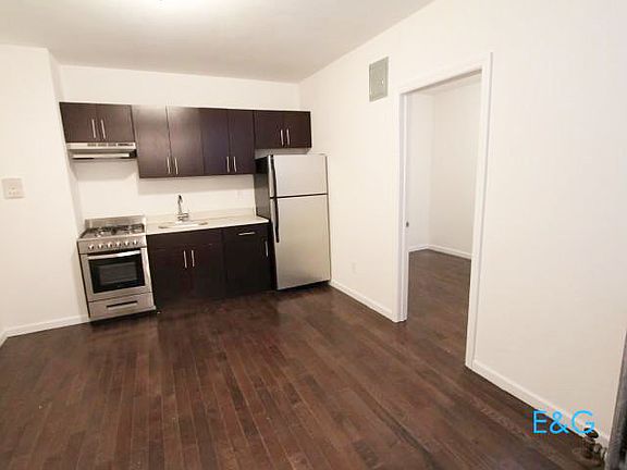 3rd image of 152 Sherman Ave APT 34