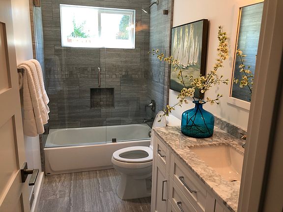 4th image of 1385 Kinsport Ln