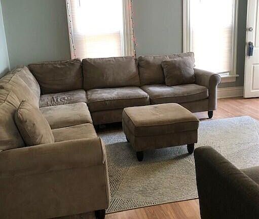 3rd image of 445 E Brandeis Ave