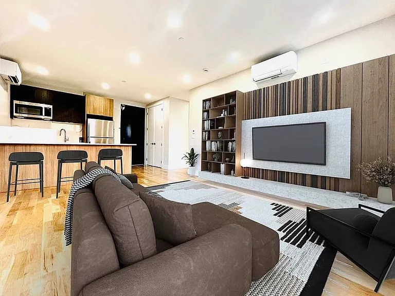 1700 Jerome Ave #5B — Photo 1