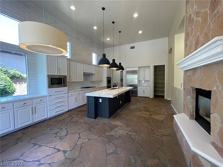 53 Avenida Sorrento — Photo 9