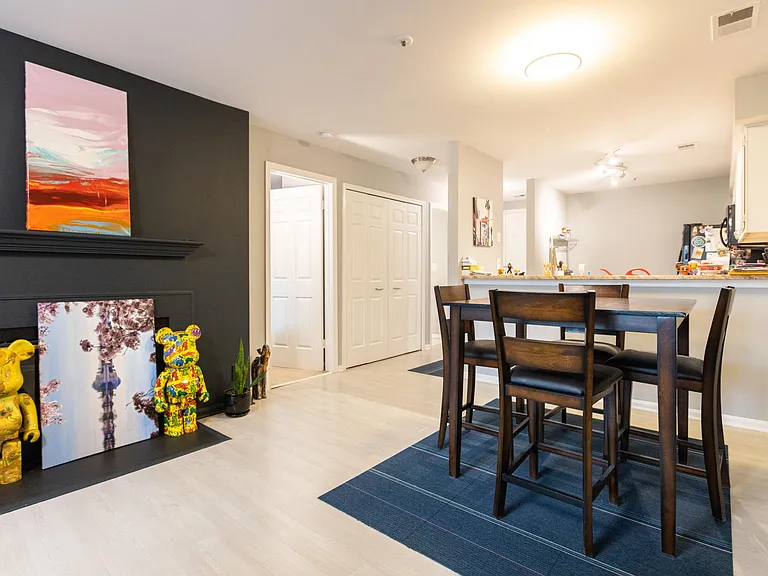 240 S Reynolds St #309 — Photo 4