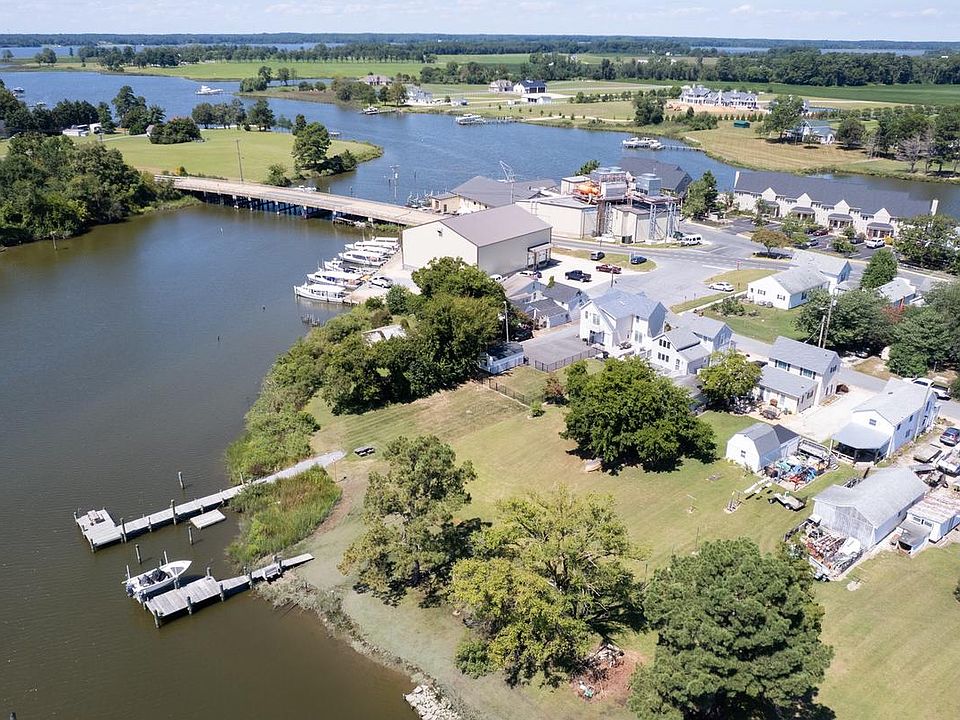 1st image of 114 2nd St