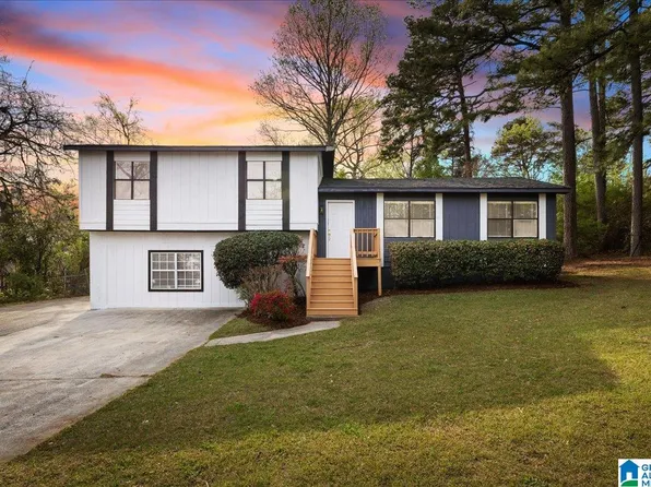3520 Ridgeview Dr, Irondale, AL 35210