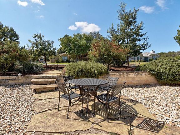 2nd image of 608 Peterson Ln