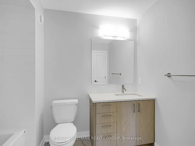 749 Newstead Cres — Photo 38