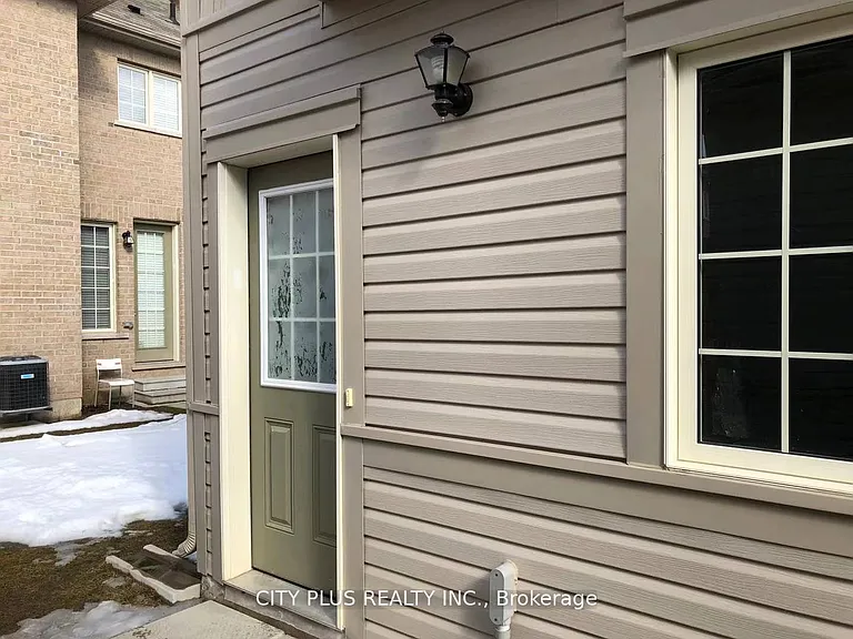 29 Vinod Rd #COACH HOUSE — Photo 2