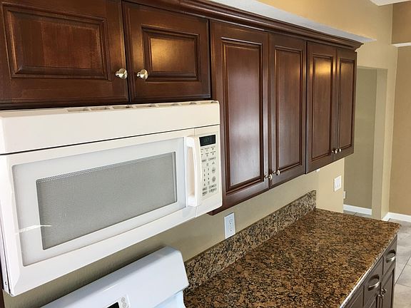 4th image of 11034 Aster St