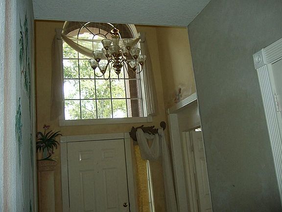 3rd image of 12302 Robin Meadow Cir