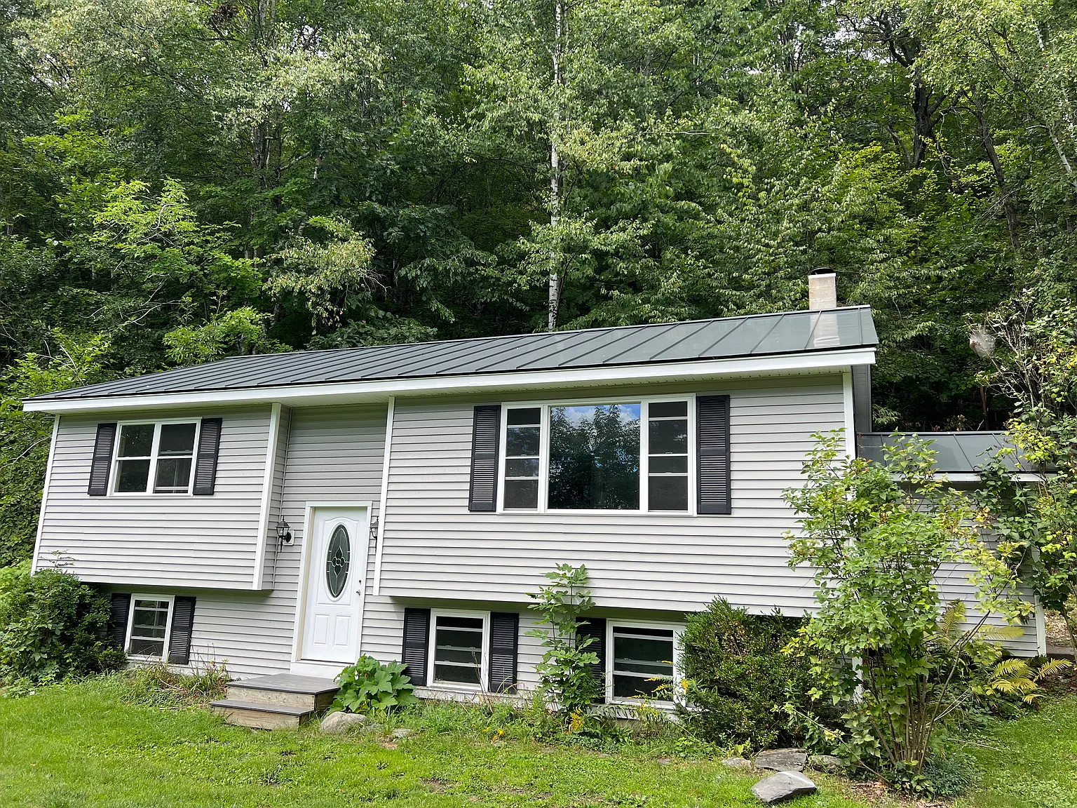109 Upper Loveland Rd — Photo 1