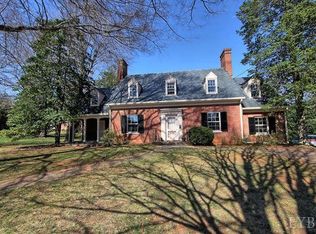 3332 Woodridge Pl, Lynchburg, VA 24503