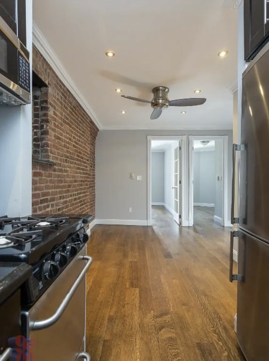 437 West 53rd Street — Photo 1