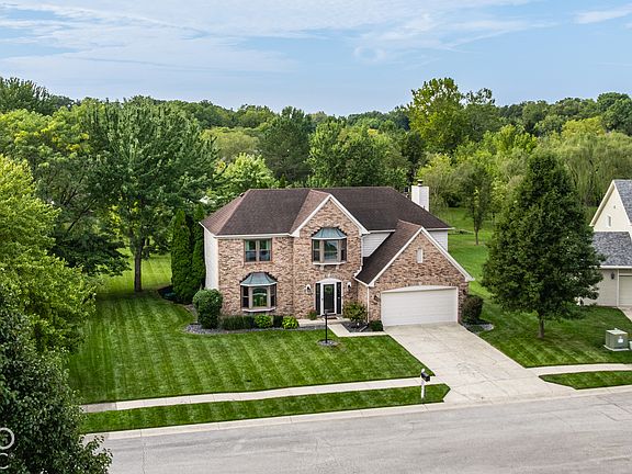 2nd image of 10341 Dolphin Ln