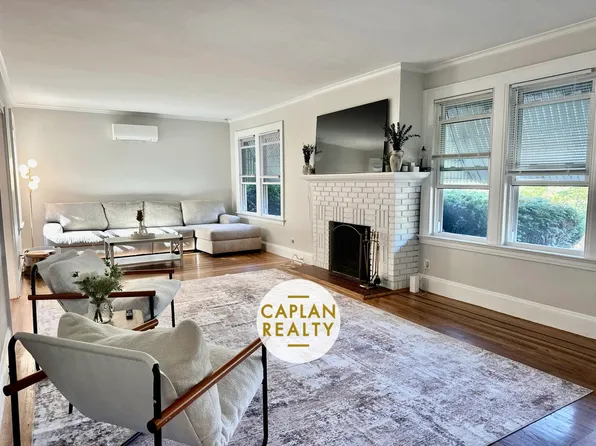 39 Roydon Rd, New Haven, CT 06511