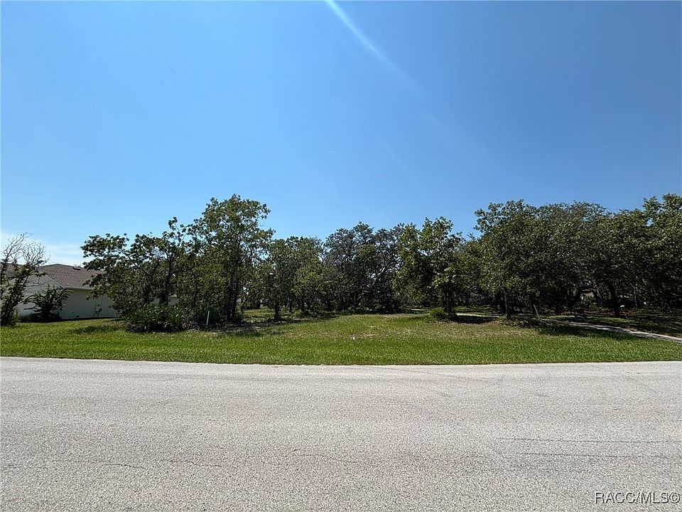 1st image of 60 Woodfield Cir