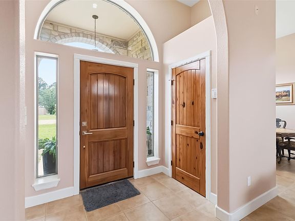 3rd image of 116 Puna Ln