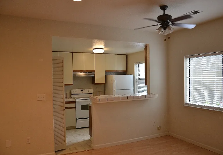 1420 Foothill Meadows Ct — Photo 4