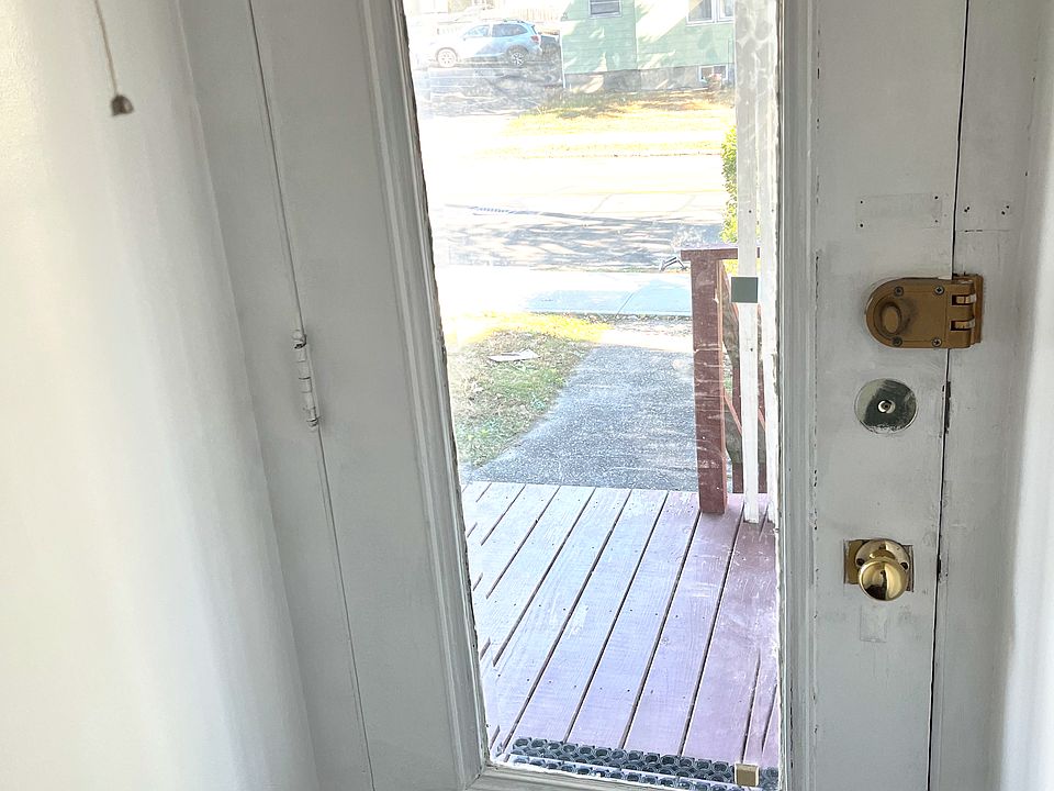 1st image of 767 Brewster St