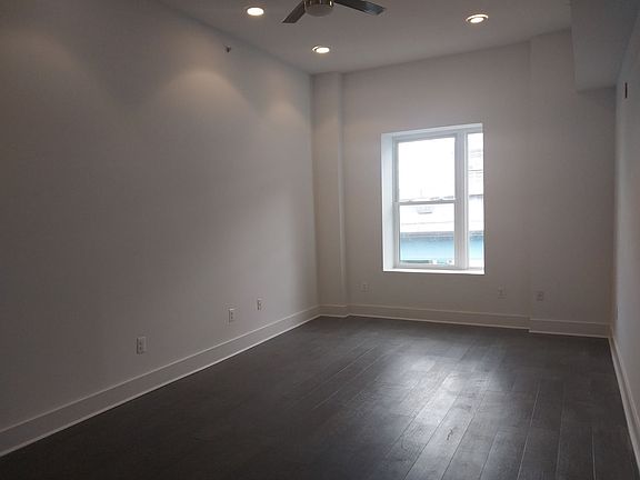 4th image of 6018-20 Market St #3B