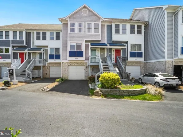 8048 Windward Key Dr, Chesapeake Beach, MD 20732